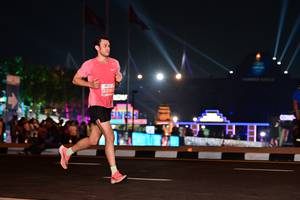 BIB: 22180
                            <button type="button" onclick="openModal(15062143)" class="btn btn-primary btn-sm float-right btn-popup" data-toggle="modal" data-target=".modal-high-quality">
                        <i class="fas fa-shopping-cart"></i> Add to Cart
                    </button>
                                            <button type="button" onclick="isThisMe(15062143, true)" class="btn btn-success btn-sm float-right btn-popup btn-isme hidden" data-toggle="tooltip" data-placement="bottom" title="นี่คือรูปของคุณใช่ไหม คลิกที่นี่เพื่อเอาเข้าอัลบั้ม">
                        <i class="fas fa-plus"></i> Add to album
                    </button>
                    <button type="button" onclick="isThisMe(15062143, false)" class="btn btn-warning btn-sm float-right btn-popup btn-isnotme hidden">
                        <i class="fas fa-ban"></i> Remove from album
                    </button>